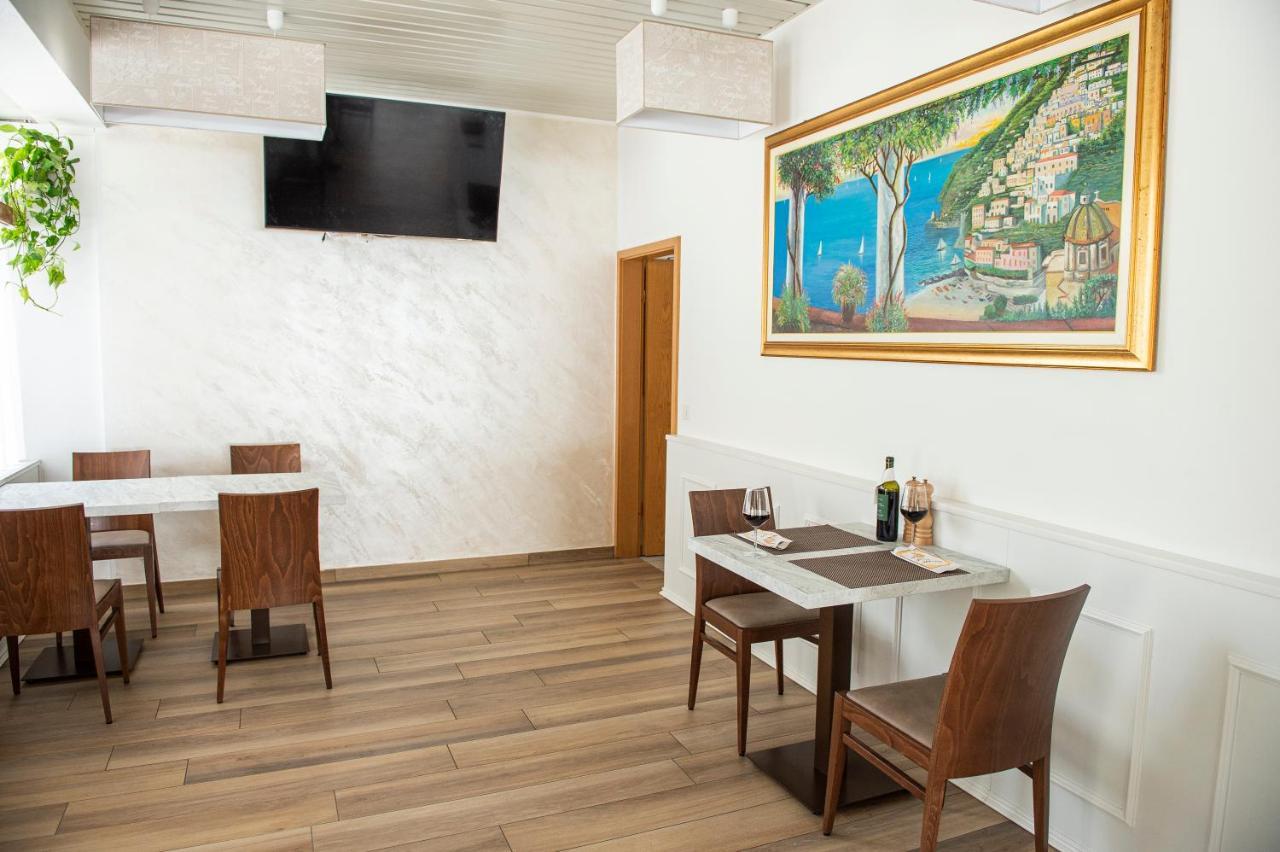Garni Moderno Hotel Bellinzona Exterior photo